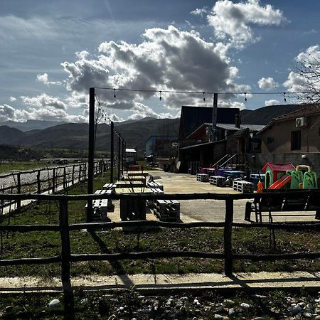 Bujtina Vjosa Hotel Memaliaj Kültér fotó