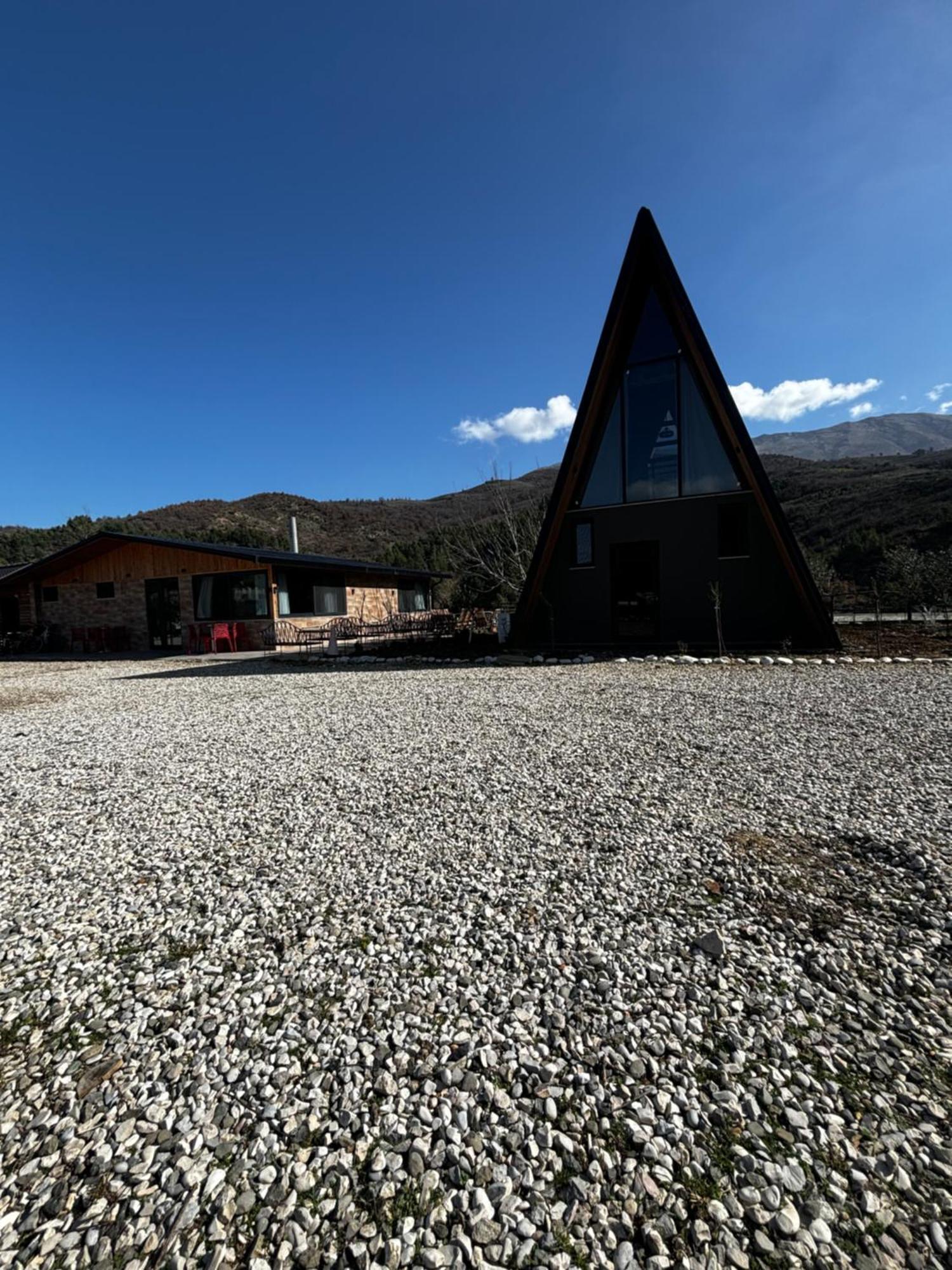Bujtina Vjosa Hotel Memaliaj Kültér fotó