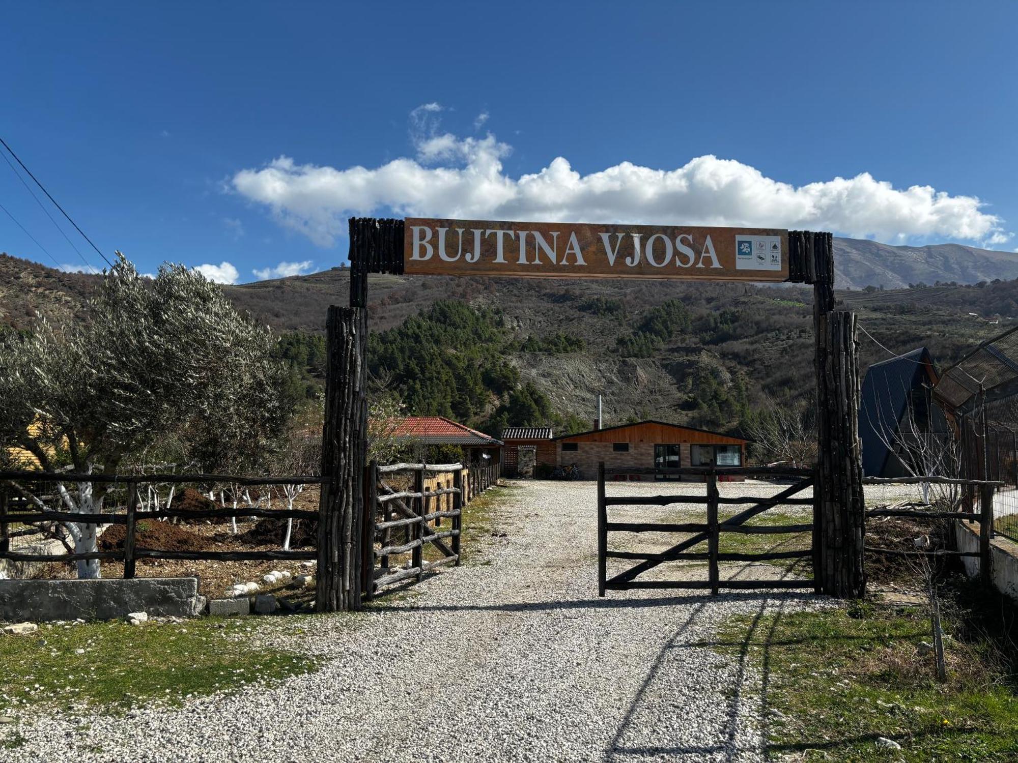 Bujtina Vjosa Hotel Memaliaj Kültér fotó
